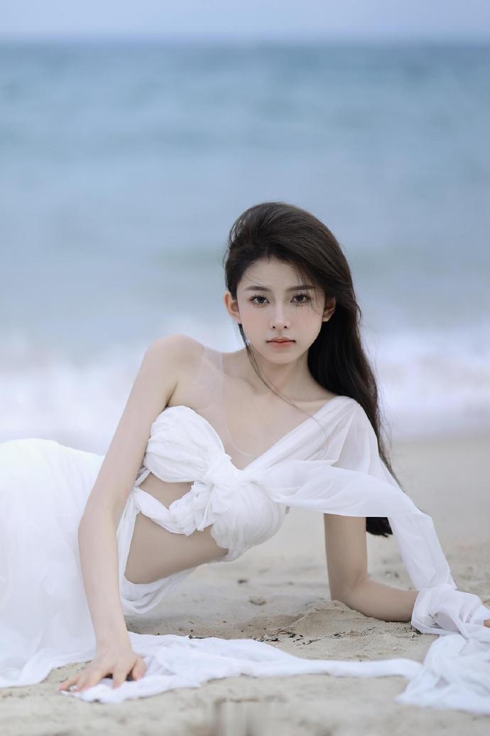 央一28集历史巨作盛大开播！何冰董勇领衔，历史剧再掀热潮